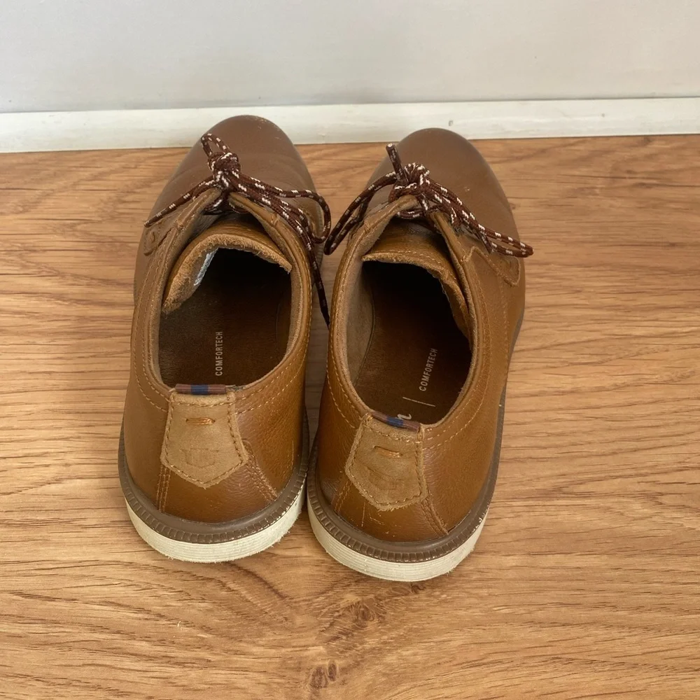 Florsheim Brown Leather Oxfords with Lace-Up Design - Picture 3 of 6